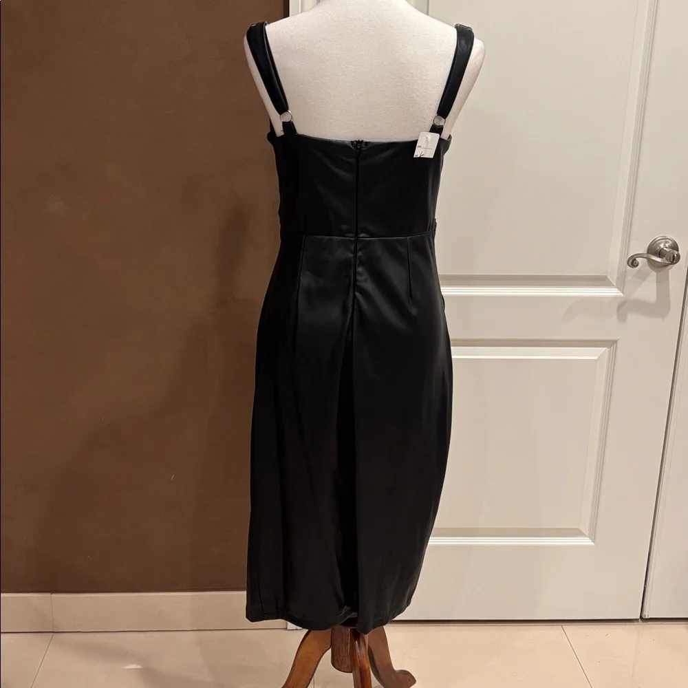 Elegant Leather Black Dress - Picture 5 of 8